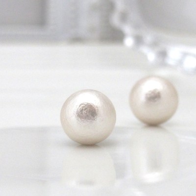 White Japanese Cotton Pearl Stud Earrings