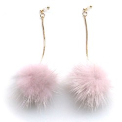 <img src=”comfortable-pierced-look-pink-mink-fur-pom-pom-invisible-clip-on-earrings-3.jpg” alt=”pierced look and comfortable Comfortable and pierced look dangle gold pink pom pom mink fur invisible clip on double earrings 夾耳環 ノンホールピアス MiyabiGrace”/>