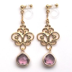 <img src=”dangle-gold-motif-purple-teadrop-crystal-invisible-clip-on-earrings-miyabigrace-3.jpg” alt=”pierced look and comfortable Wedding bridal Dangle Gold Motif with Purple Crystal Invisible Clip On Earrings non pierced earrings”/>