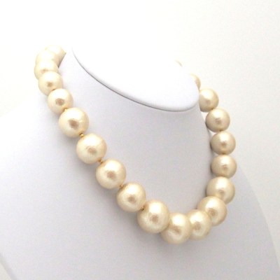 Light beige large Japanese cotton pearl necklace
