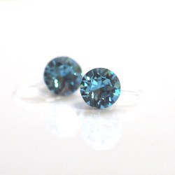<img src=”light-blue-aquamarine-swarovski-crystal-invisible-clip-on-earrings-non-pierced-earrings-5.jpg” alt=”pierced look and comfortable light blue aquamarine swarovski crystal inivisble clip on earrings”/>