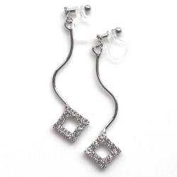 <img src=”silver-wave-square-rhinestone-invisible-clip-on-earrings-weddings41.jpg” alt=”pierced look and comfortable dangle silver square rhinestone crystal diamond invisible clip on earrings”/>