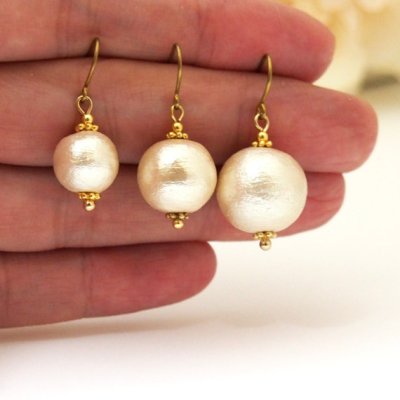Japanese cotton pearl earrings_MiyabiGrace3