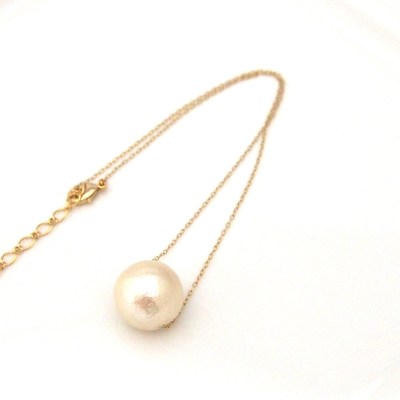 Large 18 mm Light beige cotton pearl pendant