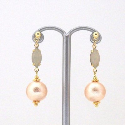 Marquise Crystal and Japanese Light Orange Cotton Pearl Invisible Clip on Earrings5