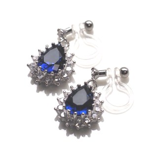 <img src=”comfortable-bridal-dangle-navy-blue-cz-crystal-invisible-clip-on-earrings-miyabigrace3.jpg” alt=”pierced look and comfortable Comfortable and pierced look dangle silver finish bridal wedding blue Sapphire cz cubic zirconia crystal teardrop invisible clip on earrings MiyabiGrace 夾耳環 ノンホールピアス”/>