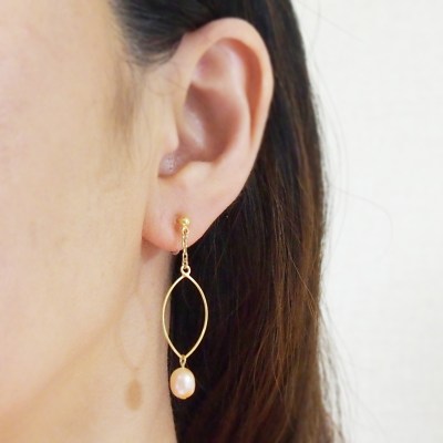 Dangle gold hoop & orange freshwater pearl invisible clip on earrings