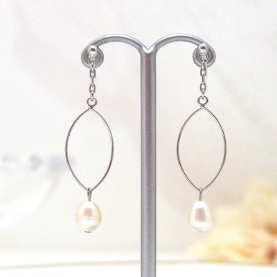Dangle silver hoop & white freshwater pearl invisible clip on earrings3