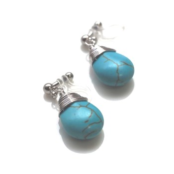 <img src=”dangle-teardrop-wire-wrapped-pear-silver-turquoise-invisible-clip-on-earrings5.jpg” alt=”pierced look and comfortable Pierced look and comfortable dangle blue turquoise teardrop gemstone invisible clip on earringss 耳環夾 ノンホールピアス”/>