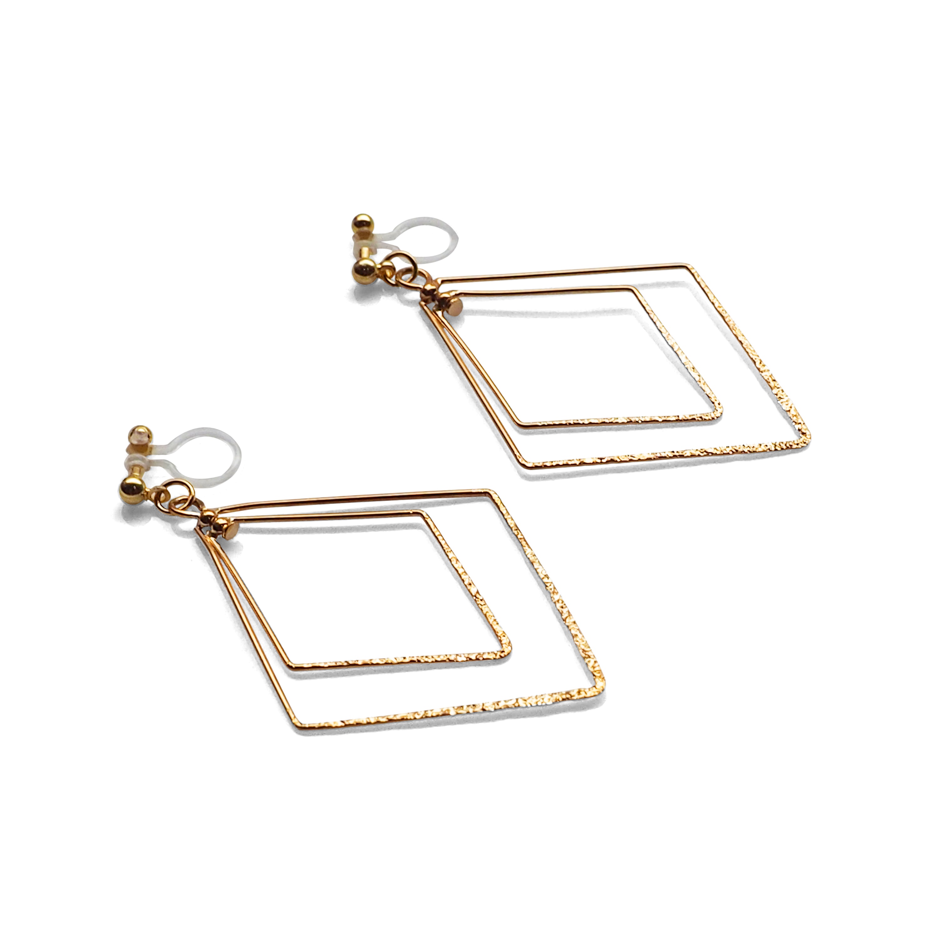Comfortable pierced look dangle shiny rotatable textured gold double square diamond hoop invisible clip on earrings MiyabiGrace 夾耳環 夾式耳環 イヤリング5.jpg