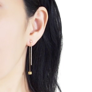 <img src="Pierced look comfortable dangle gold double sided rhinestone crystal cube invisible clip on earrings1.jpg" alt="Pierced look comfortable dangle gold double sided circle long chain hoop invisible clip on earrings 4"><img src="Pierced look comfortable dangle gold double sided rhinestone crystal cube invisible clip on earrings1.jpg" alt="Pierced look comfortable dangle gold double sided circle long chain hoop invisible clip on earrings 4">