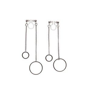 <img src="Pierced look comfortable dangle silver double sided circle long chain hoop invisible clip on earrings 1.jpg" alt="Pierced look comfortable dangle gold double sided circle long chain hoop invisible clip on earrings 4">