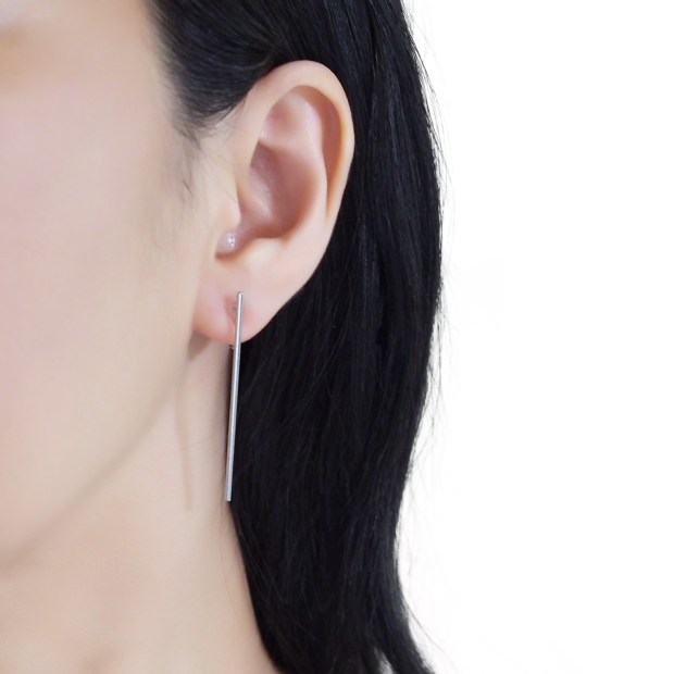 Comfortable pierced look Japanese silver long bar minimal simple invisible clip on stud earrings MiyabiGrace イヤリング2.jpg